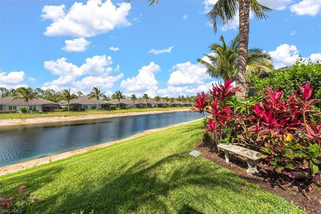 2302 Marquesa CIR-9