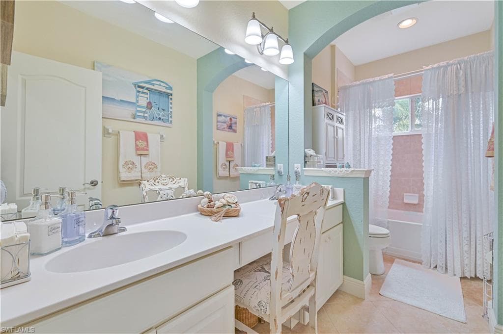 13900 Binghampton DR-43