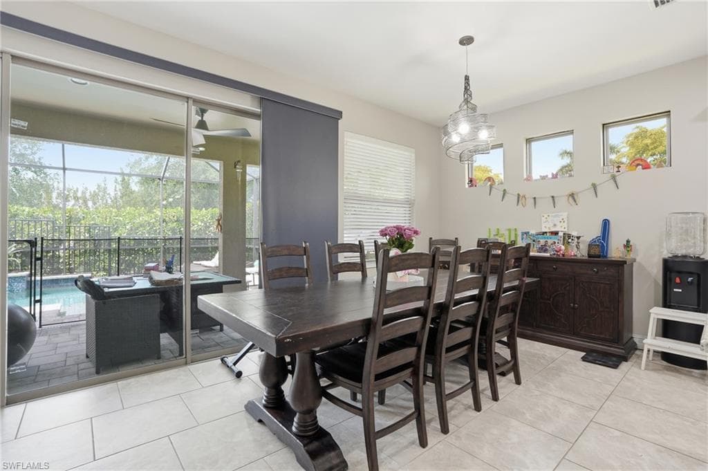 16329 Aberdeen WAY-12