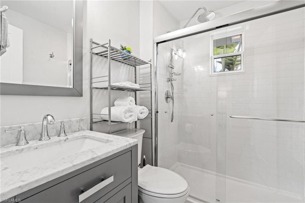 2134 Palm ST-14