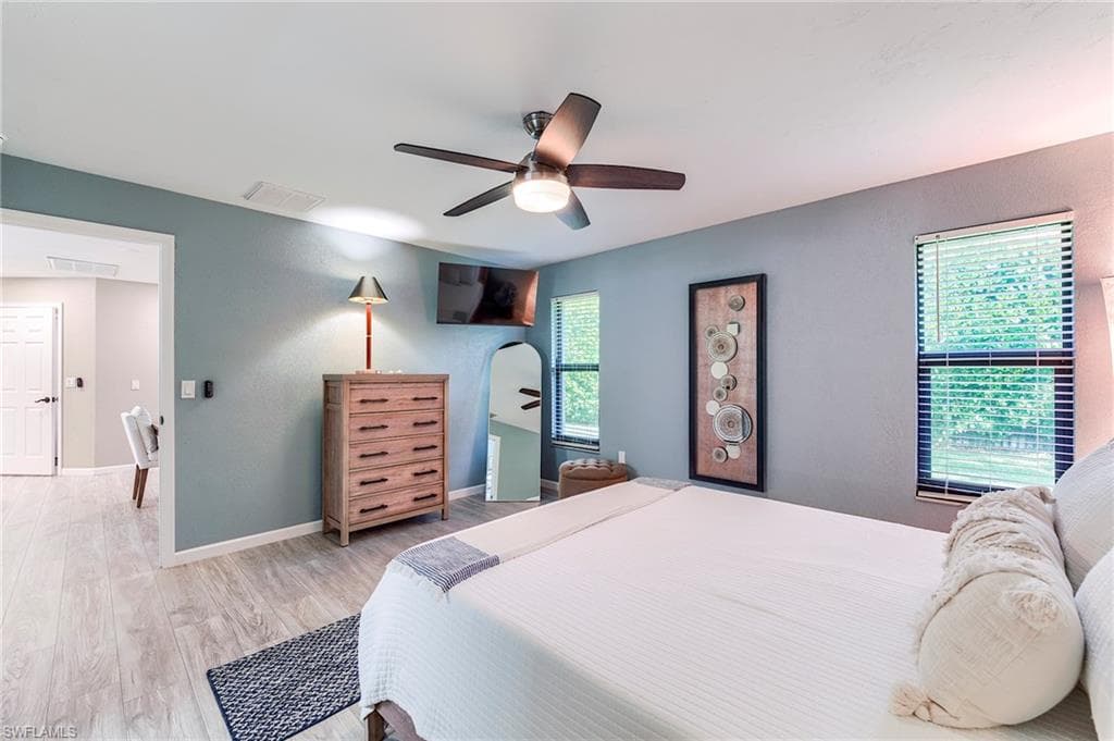 14958 Bonaire CIR-22