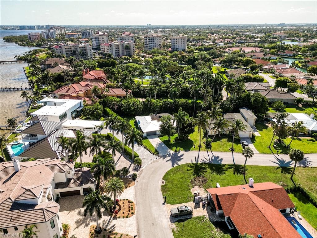 14958 Bonaire CIR-36