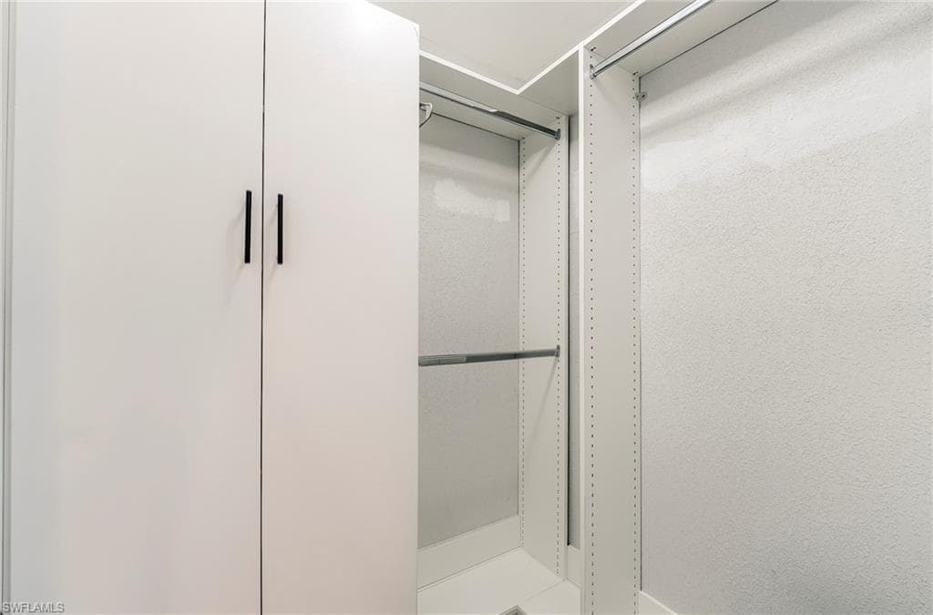 14958 Bonaire CIR-30