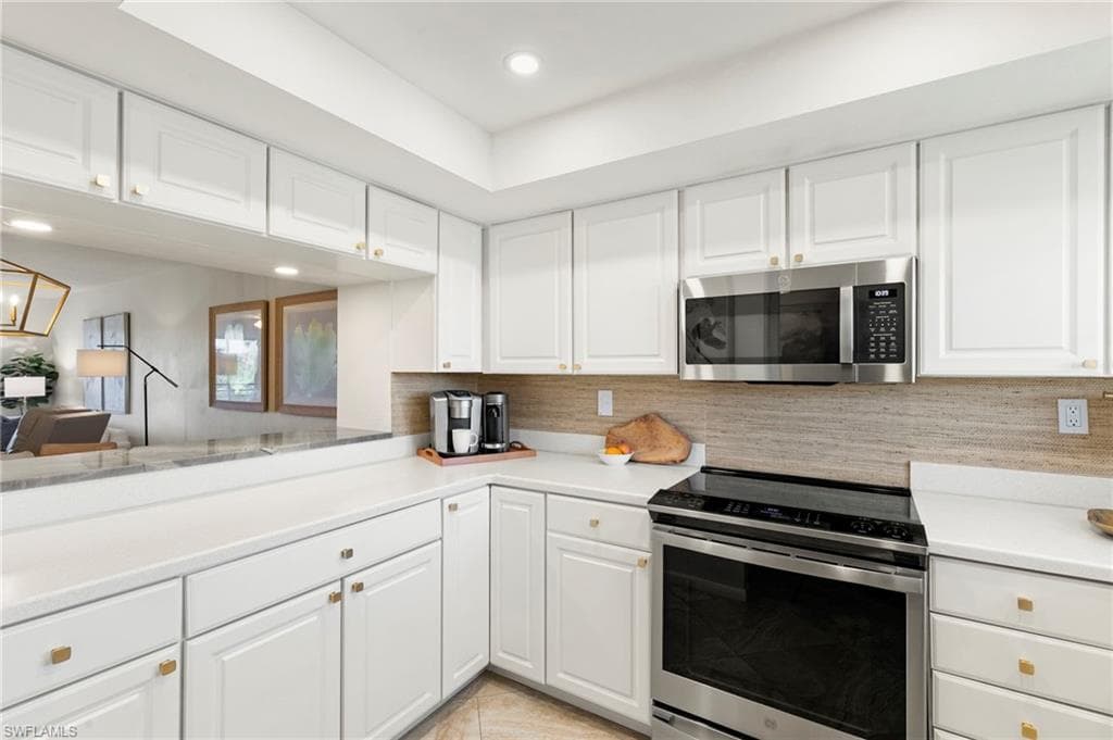 226 3rd ST 303-6
