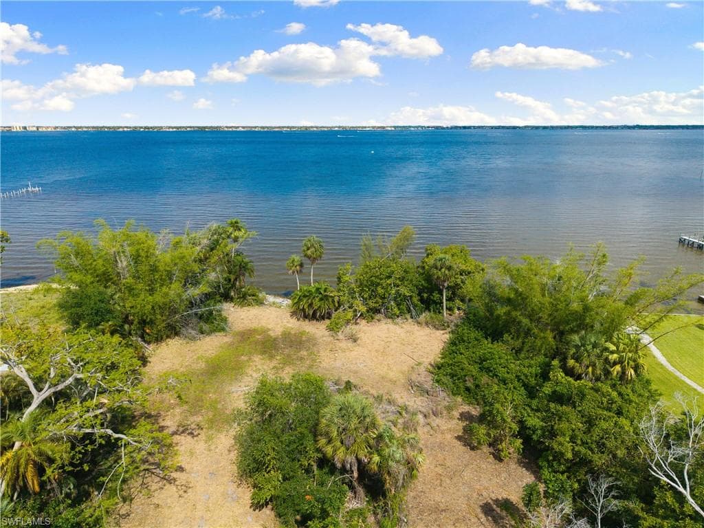 11480 McGregor BLVD-4