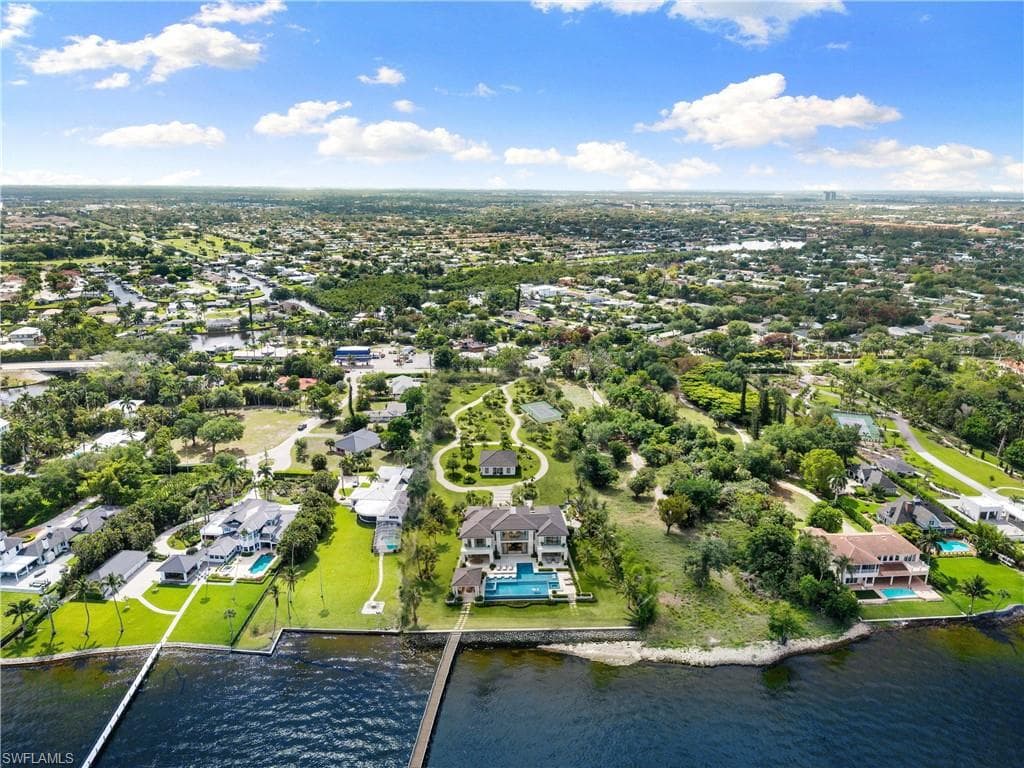 11480 McGregor BLVD-18