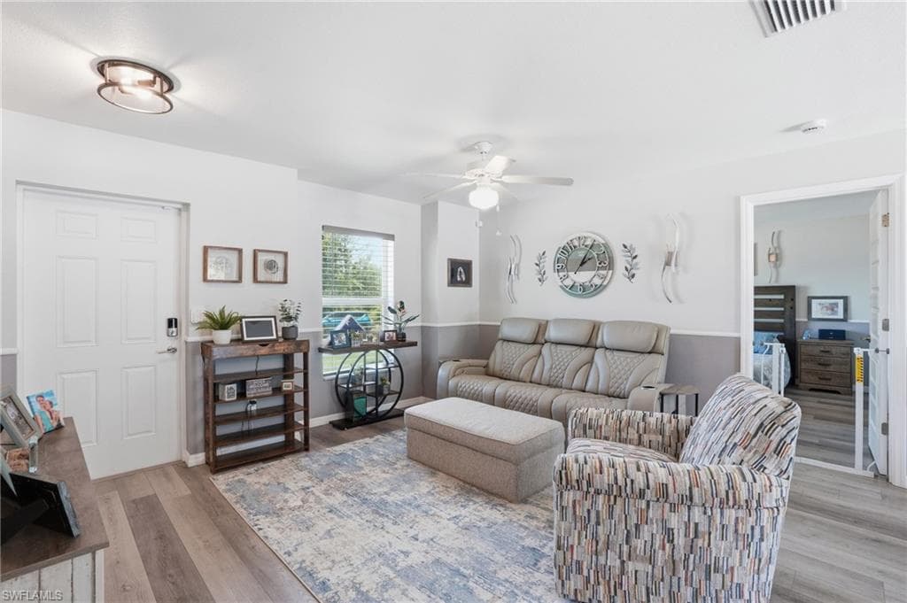 448 Glengary CIR-13