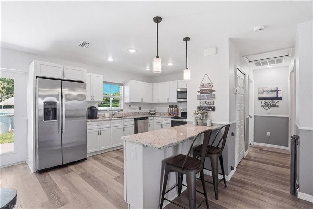 448 Glengary CIR-18