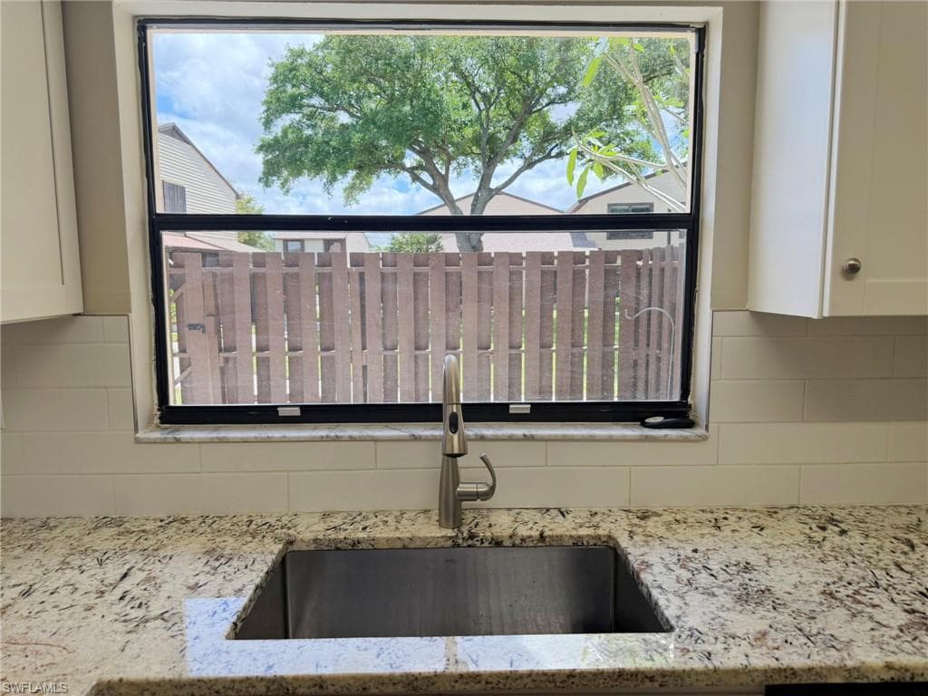 621 SE 12th AVE 118-19