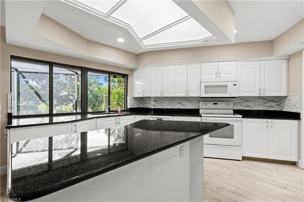 12331 Oak Brook CT-1