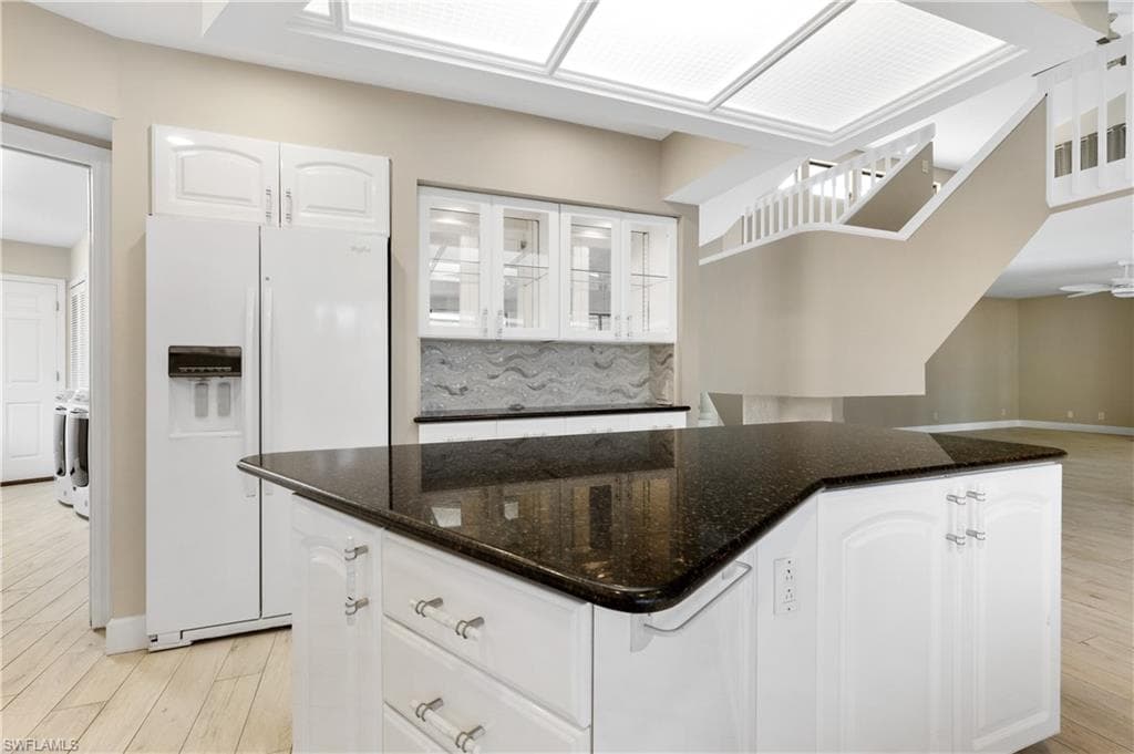 12331 Oak Brook CT-12