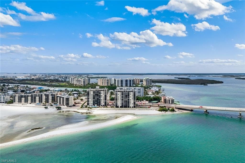 8402 Estero BLVD 601-29