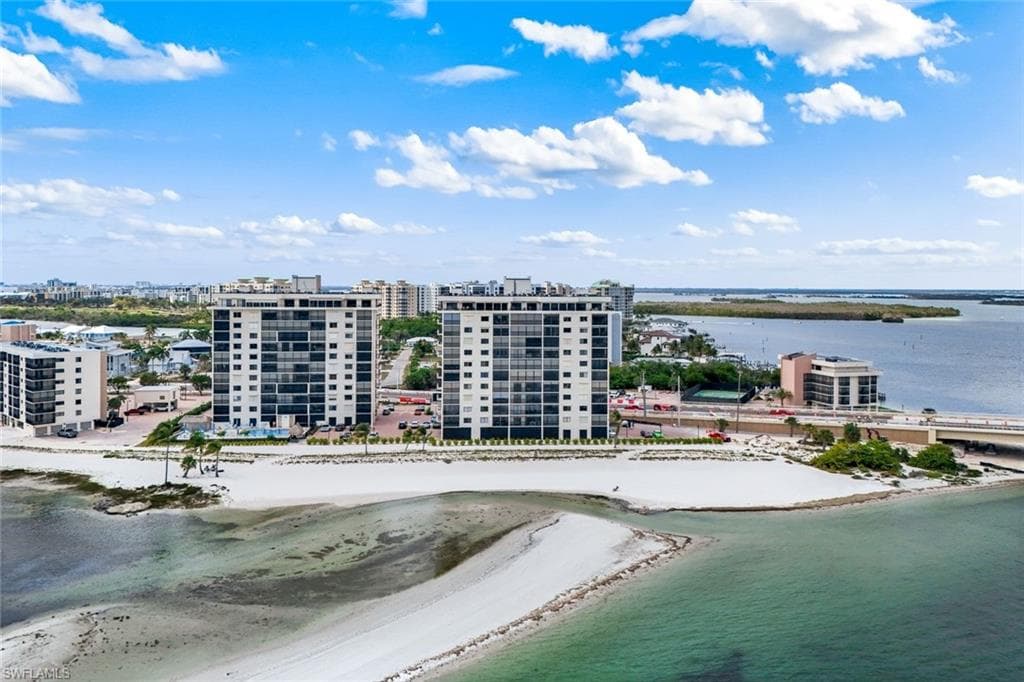 8402 Estero BLVD 601-28
