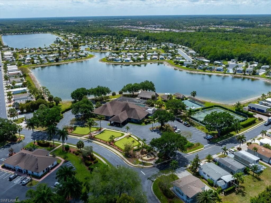 1022 Crystal Lake DR-7