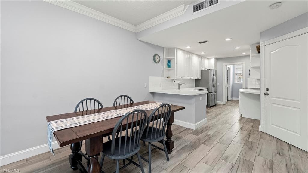 5766 Cove CIR 24-8