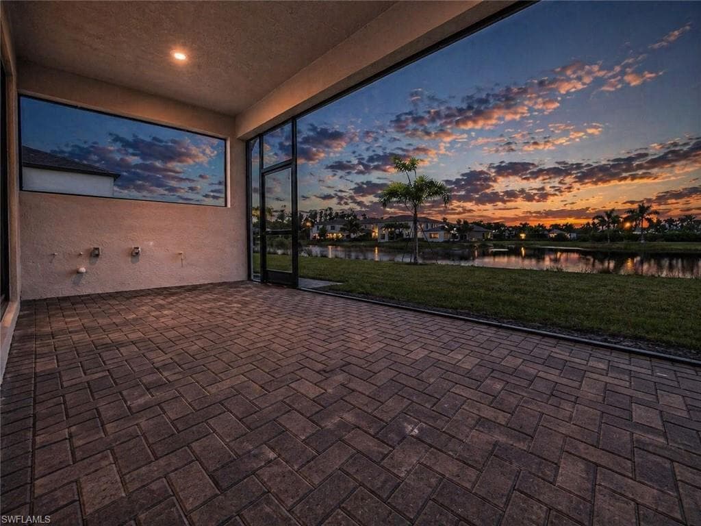 12236 Red Pine PL-4