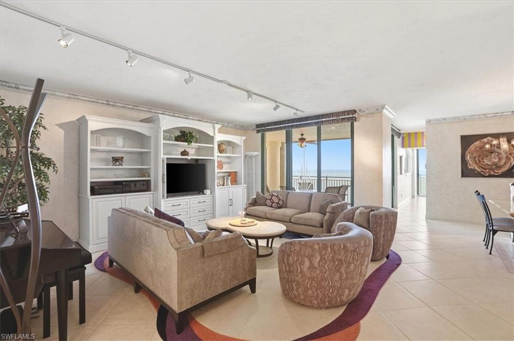 980 Cape Marco DR 1404-4