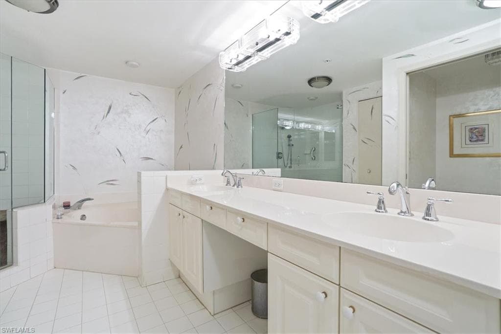 980 Cape Marco DR 1404-20