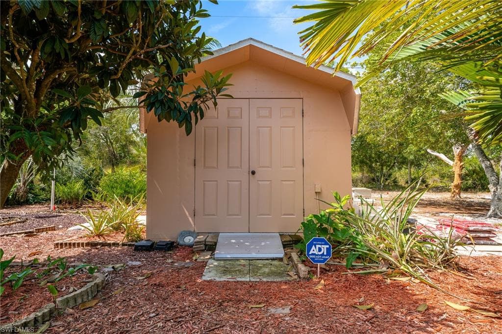 256 Cumquat RD NW-25