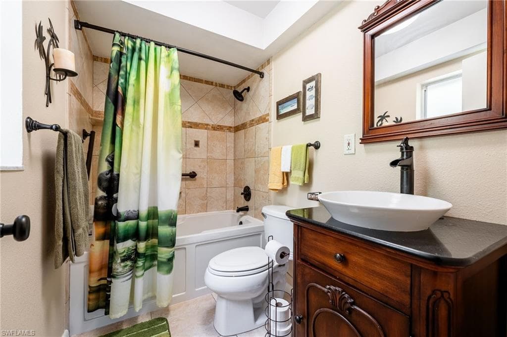 256 Cumquat RD NW-19