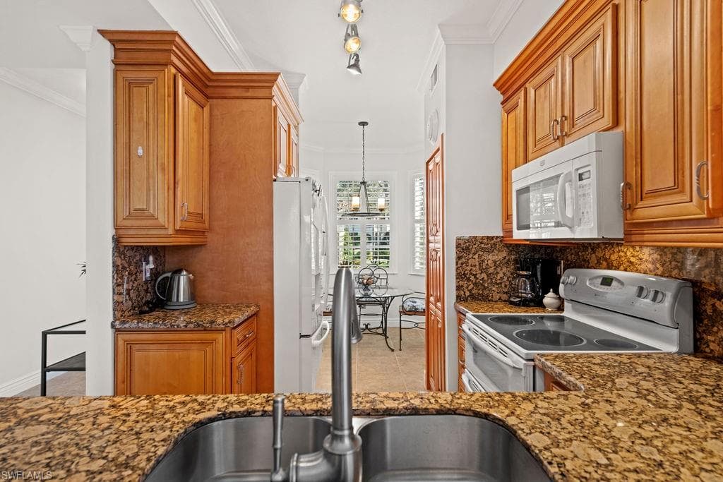 2295 Carrington CT 1-101-6