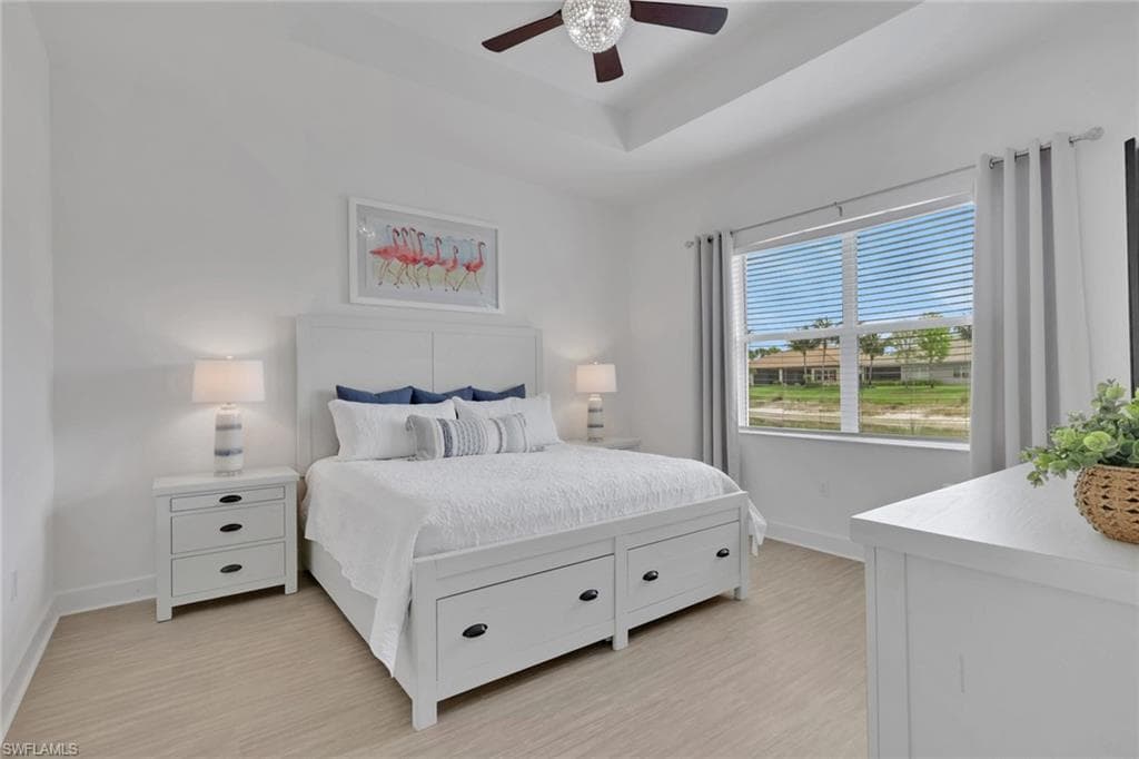 28451 Burano DR-18