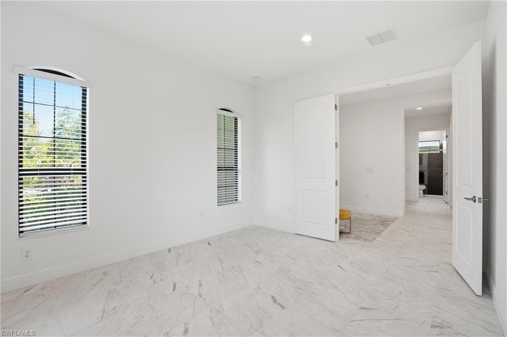 8368 Preserve Point DR-20
