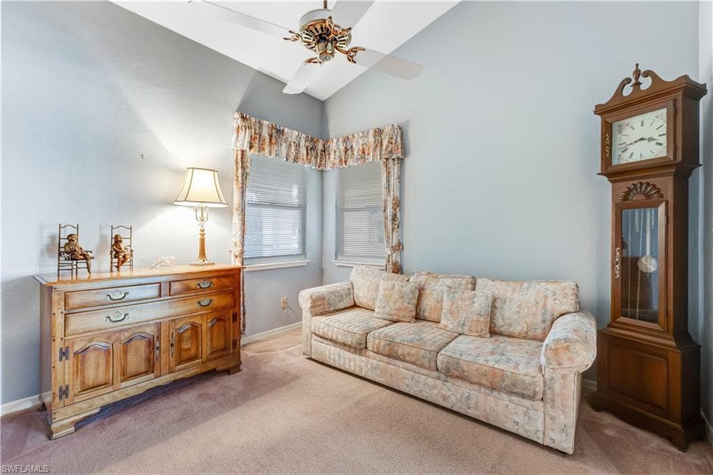 372 Fox Den CIR-6
