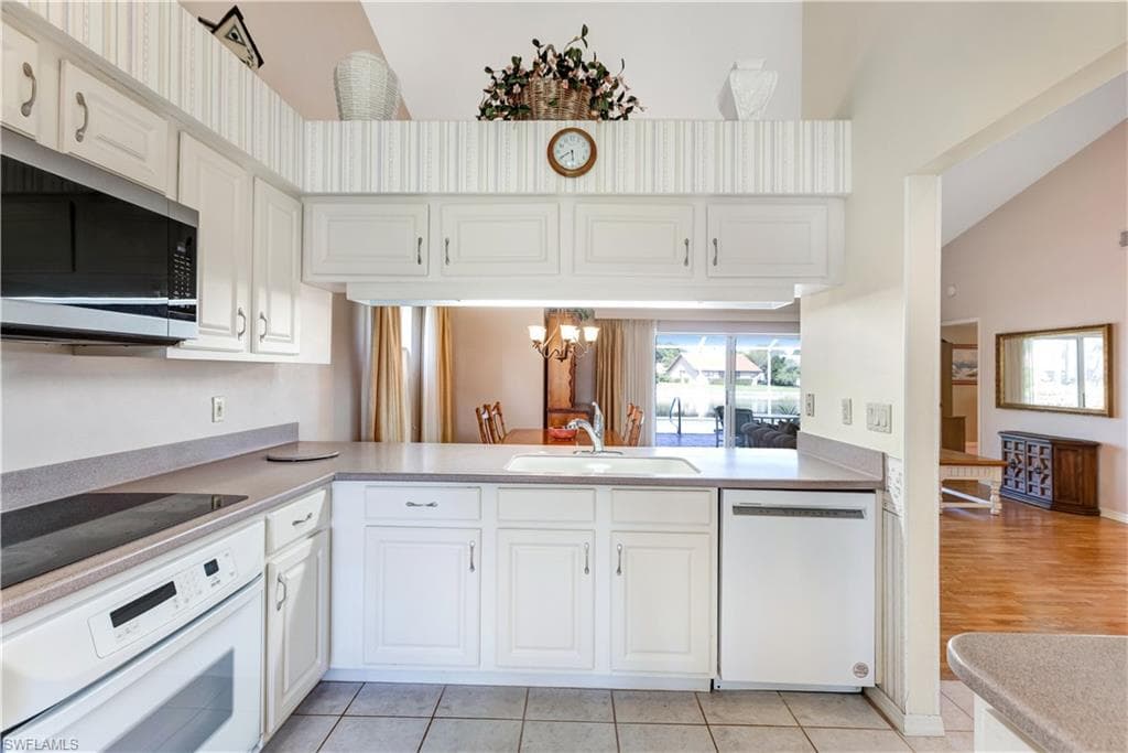 372 Fox Den CIR-19