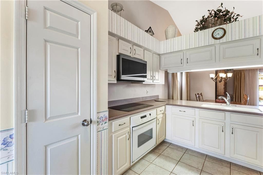 372 Fox Den CIR-17