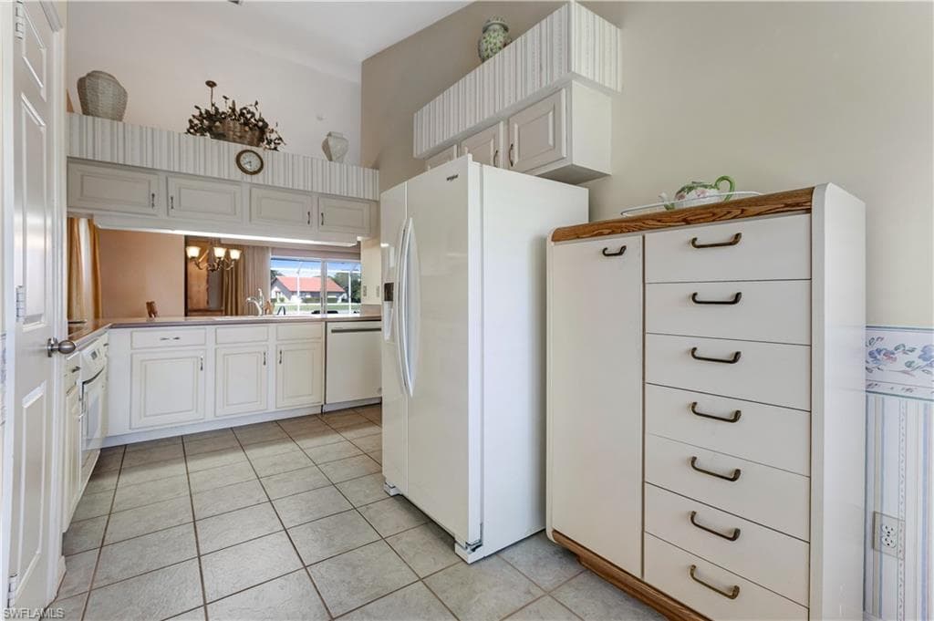 372 Fox Den CIR-18