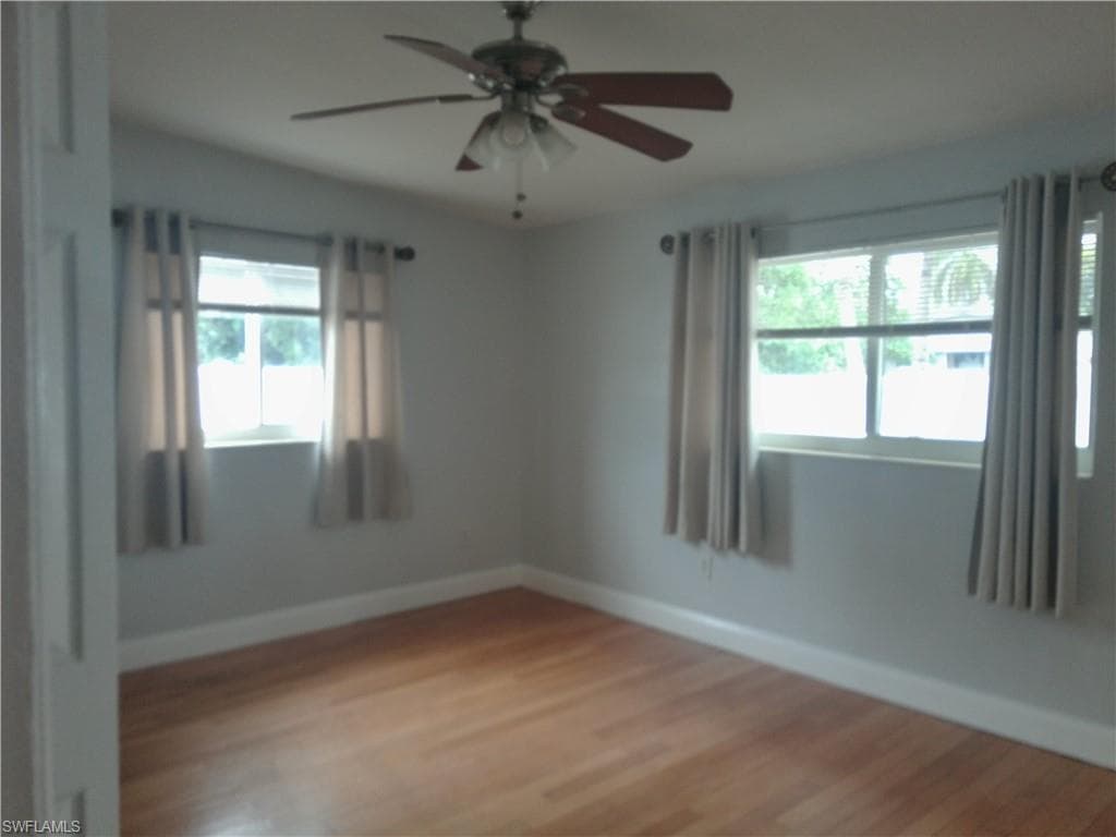 1443 Ricardo AVE-11