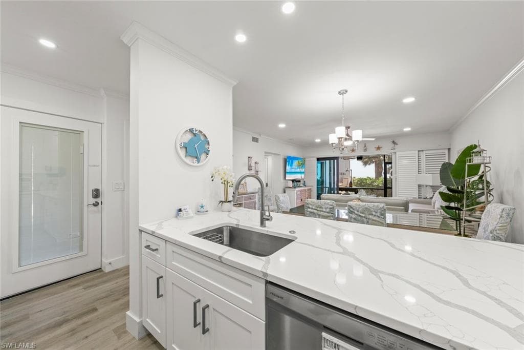 625 Nerita ST C-8