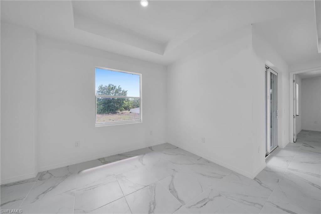2515 Sunniland BLVD-11