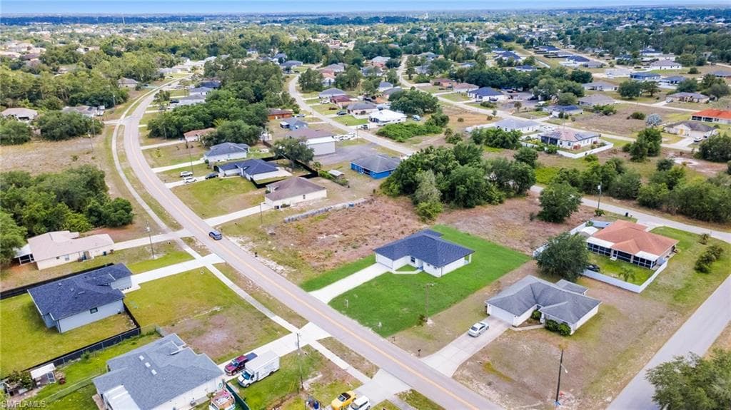 2515 Sunniland BLVD-35