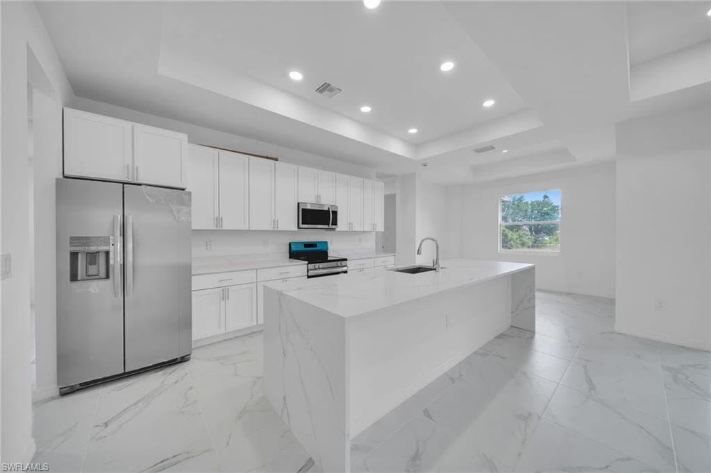 2515 Sunniland BLVD-10