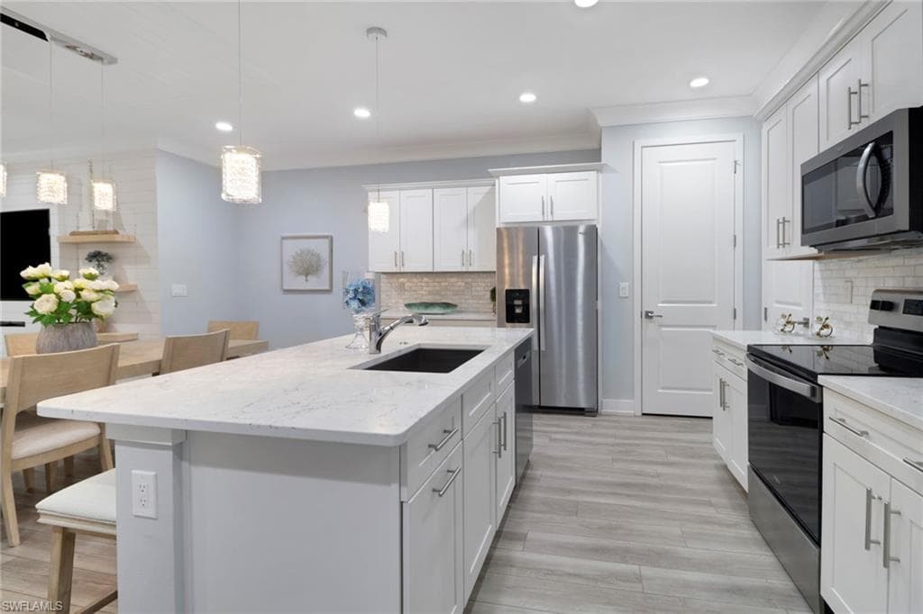 12973 Pembroke DR-4