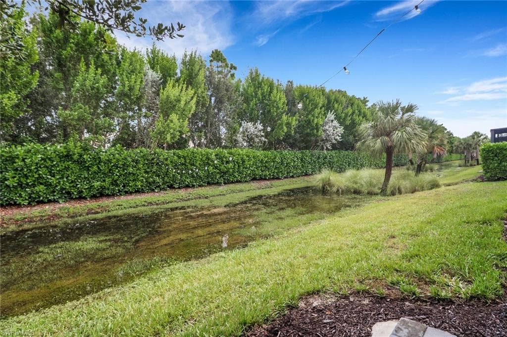 12973 Pembroke DR-24