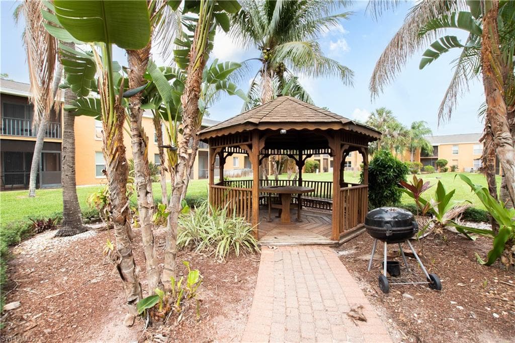 12620 Kenwood LN C-15