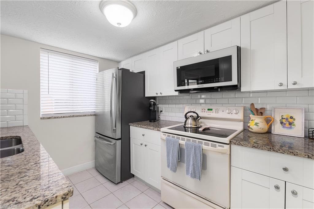 12620 Kenwood LN C-7