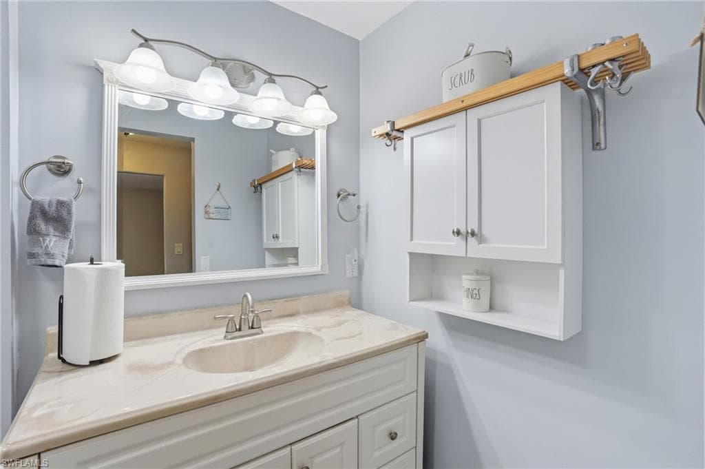 1631 North DR-27