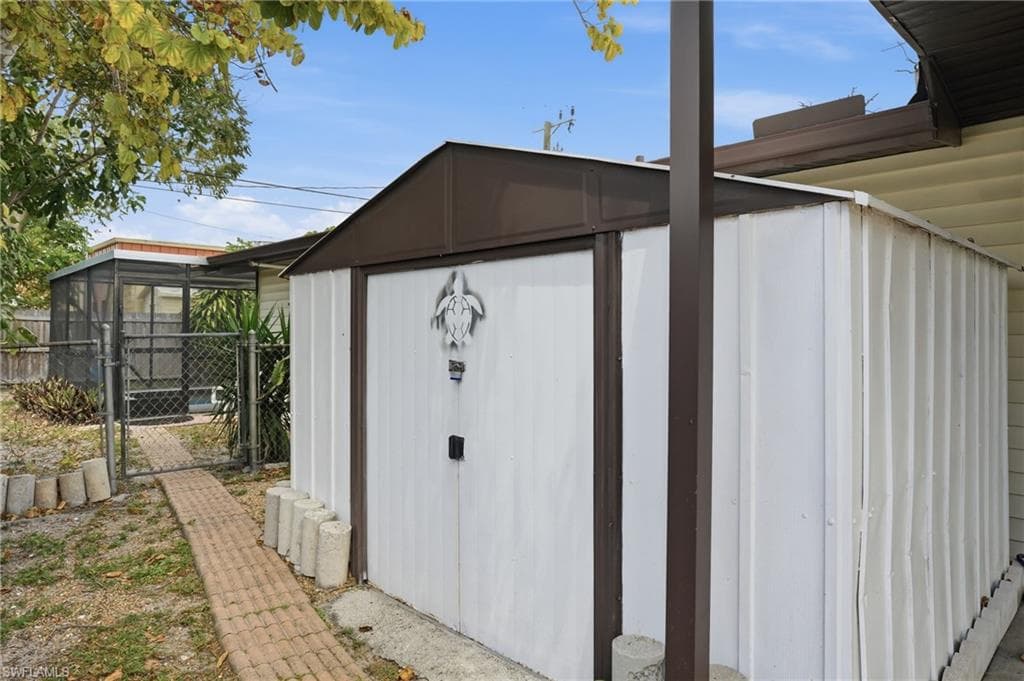 1631 North DR-39