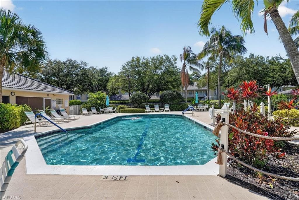 25730 Lake Amelia WAY 202-42