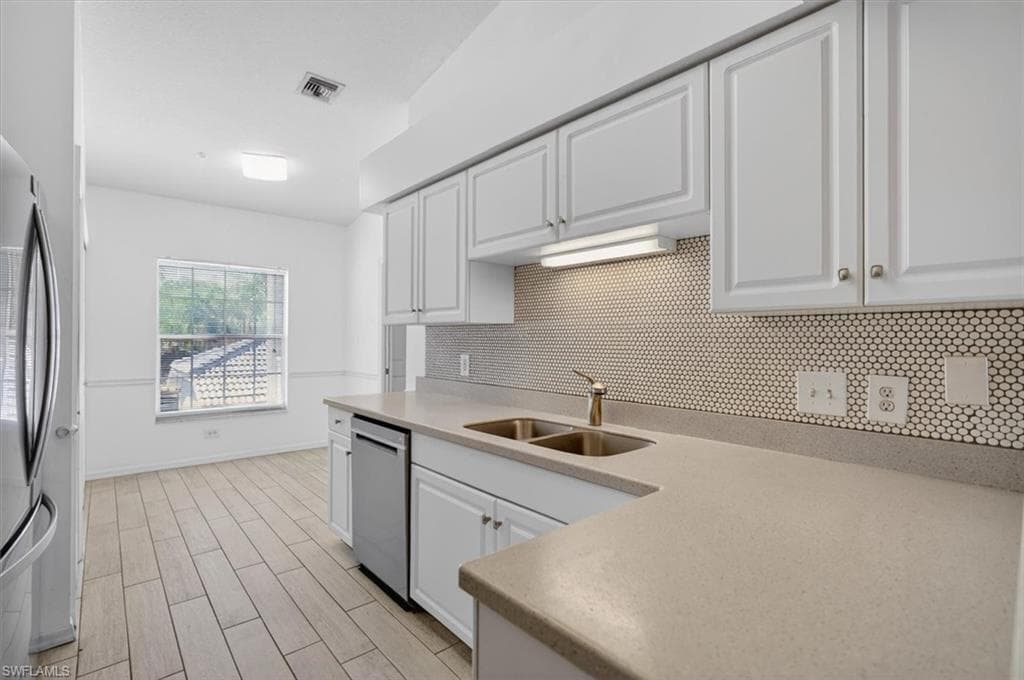 25730 Lake Amelia WAY 202-19