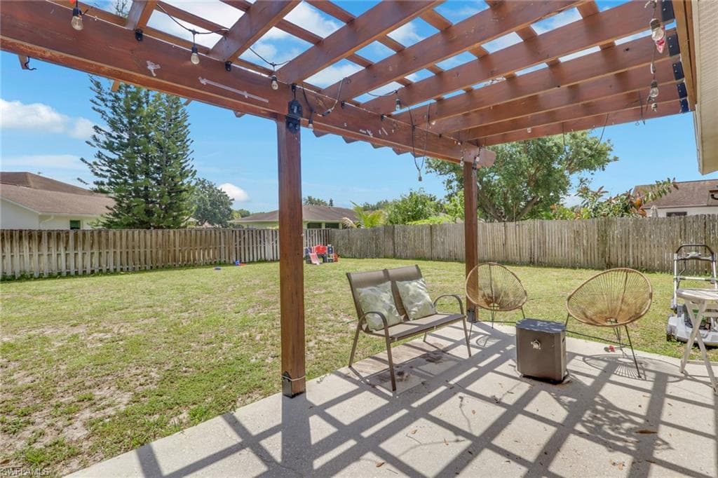 3300 Valencia DR-21