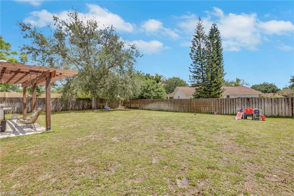 3300 Valencia DR-23