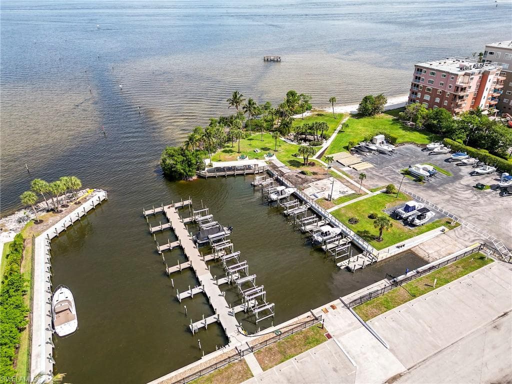 15088 Stella Del Mar LN-37