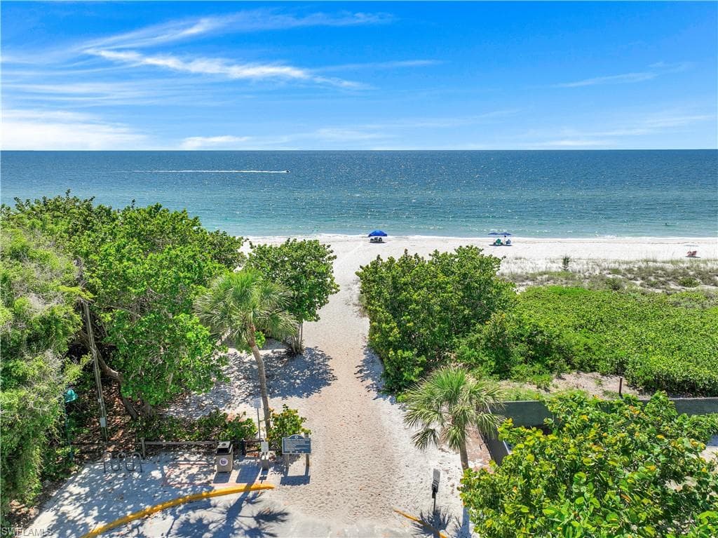 1512 Mainsail DR 5-19