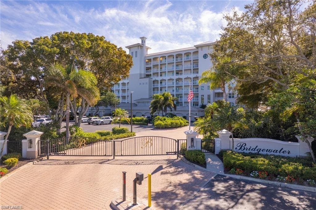 4975 Bonita Beach RD 304-26