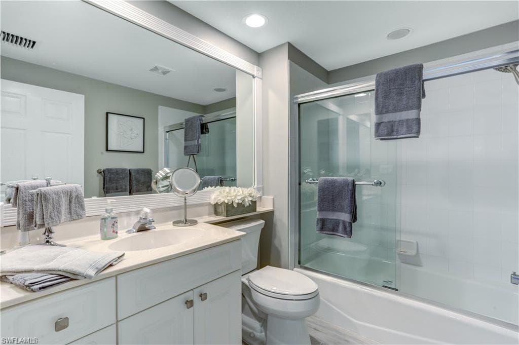 4975 Bonita Beach RD 304-24